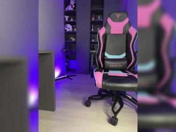 OBAYASHA — Bongacams recorded stream screenshot (28 Oct 2025)