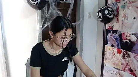 SofieLove_01 — Stripchat recorded stream image, 28.10.2025 09:00