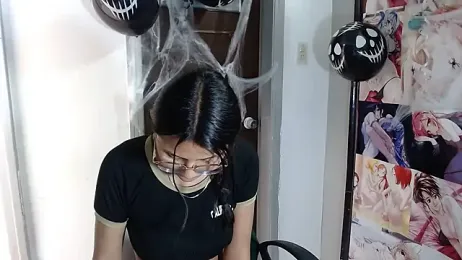 SofieLove_01 — Stripchat recorded stream image, 28.10.2025 09:00