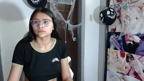 SofieLove_01 — Stripchat recorded stream image, 28.10.2025 09:00