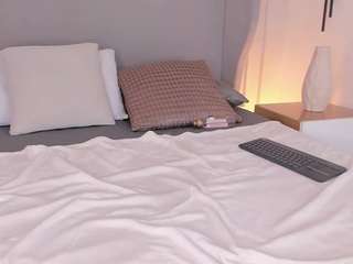 chloedee — Camsoda recorded stream image, 28.10.2025 11:50