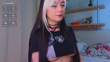 TristaRoht — Stripchat recorded stream screenshot (28 Oct 2025)