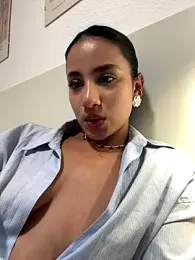 Ale_Lewis — Stripchat recorded stream image, 28.10.2025 19:50