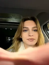 -AngelAri- — Stripchat recorded stream image, 28.10.2025 21:00