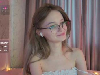 vialeta-baby — Bongacams recorded stream image, 28.10.2025 23:00
