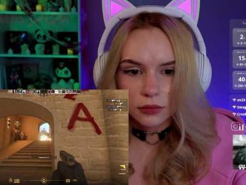 fymryn — Bongacams recorded stream image, 28.10.2025 22:10