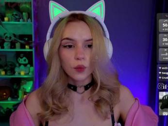 fymryn — Bongacams recorded stream image, 28.10.2025 22:10