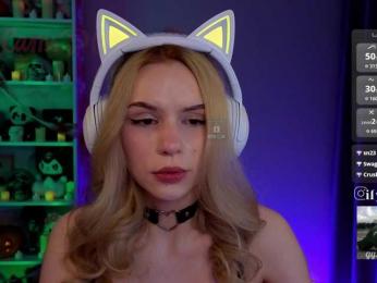 fymryn — Bongacams recorded stream image, 28.10.2025 22:10