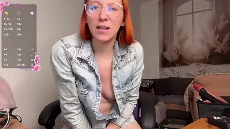 Caliiie-of — Stripchat recorded stream screenshot (30 Oct 2025)