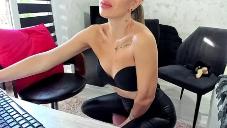 cash_rules77 — Stripchat recorded stream image, 30.10.2025 08:50