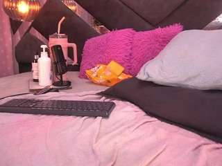 violeta-sanz — Camsoda recorded stream image, 22.02.2025 03:00