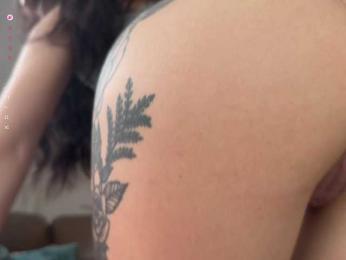 elisonni — Bongacams recorded stream image, 31.10.2025 01:30