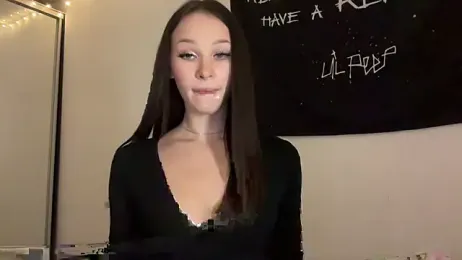 ur_molly — Stripchat recorded stream image, 31.10.2025 12:20