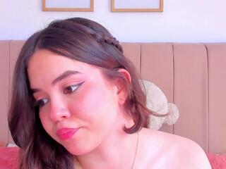 Bella Fontana — Flirt4free recorded stream image, 31.10.2025 15:30