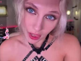 roselyn_rose — Chaturbate recorded stream image, 31.10.2025 16:40