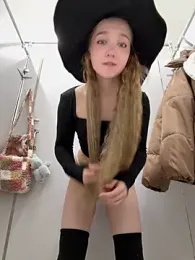 bambi_lu — Stripchat recorded stream image, 31.10.2025 16:30