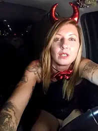 SheIsSomething — Stripchat recorded stream image, 01.11.2025 01:40