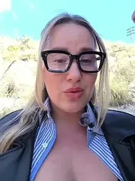 Mona_Plus — Stripchat recorded stream image, 03.11.2025 07:40