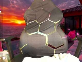 paraadisecity — Camsoda recorded stream image, 03.11.2025 17:50