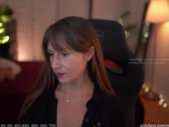 yours_anastasia — Chaturbate recorded stream screenshot (03 Nov 2025)