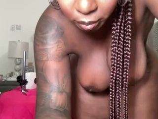 coco-dethick — Camsoda recorded stream screenshot (04 Nov 2025)