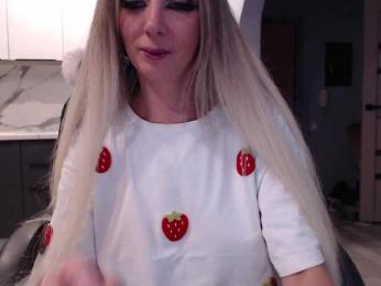 blondalina — Bongacams recorded stream screenshot (04 Nov 2025)
