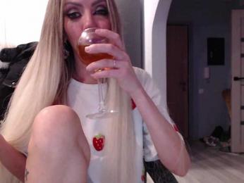 blondalina — Bongacams recorded stream screenshot (04 Nov 2025)