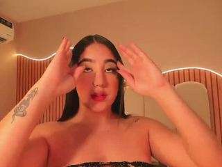 sofiisweet — Camsoda recorded stream image, 04.11.2025 18:30