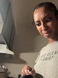 Your_Paris — Stripchat recorded stream image, 05.11.2025 13:00