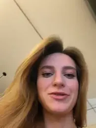 -AngelAri- — Stripchat recorded stream image, 05.11.2025 20:00