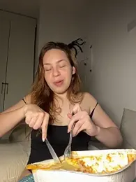 AgnesCampp — Stripchat recorded stream image, 05.11.2025 23:00