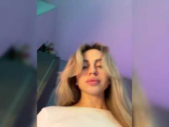 Nataliecroys — Bongacams recorded stream screenshot (22 Feb 2025)