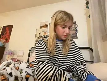 sinfulblonde1 — Stripchat recorded stream image, 23.02.2025 01:50