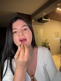 Carolina_Novoa — Stripchat recorded stream screenshot (06 Nov 2025)