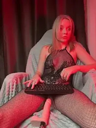 Sara666 — Stripchat recorded stream image, 07.11.2025 13:10