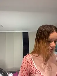 NicoleCut — Stripchat recorded stream image, 07.11.2025 10:30