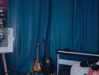 madnessalise — Chaturbate recorded stream screenshot (08 Nov 2025)