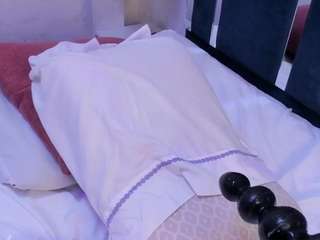 veronicaryan — Camsoda recorded stream image, 08.11.2025 12:10