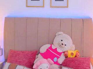 Bella Fontana — Flirt4free recorded stream image, 08.11.2025 17:50