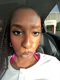 Your_Paris — Stripchat recorded stream image, 08.11.2025 20:50