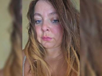 FLUFFY_BEAUTY — Bongacams recorded stream image, 09.11.2025 04:20