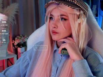 HoneyCherry — Bongacams recorded stream screenshot (09 Nov 2025)