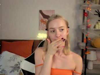 minnietammy — Chaturbate recorded stream screenshot (10 Nov 2025)