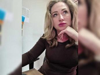 goddesssssss — Bongacams recorded stream screenshot (10 Nov 2025)