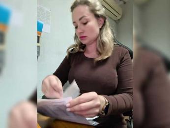 goddesssssss — Bongacams recorded stream screenshot (10 Nov 2025)