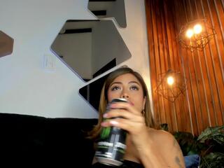 Lesly Bailey — Flirt4free recorded stream screenshot (10 Nov 2025)