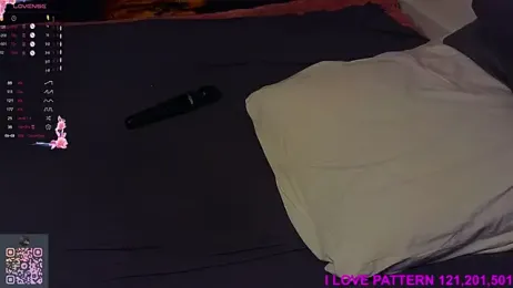 Hollara_Bangg — Stripchat recorded stream screenshot (11 Nov 2025)