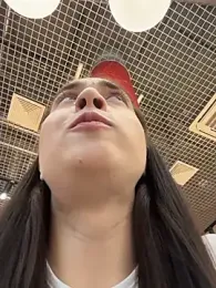 Holly_Play — Stripchat recorded stream image, 11.11.2025 09:00