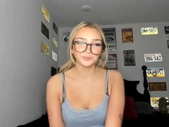 livvywinters — Chaturbate recorded stream image, 12.11.2025 02:50