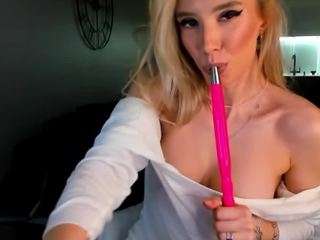 bella-sweeet — Camsoda recorded stream image, 12.11.2025 08:10